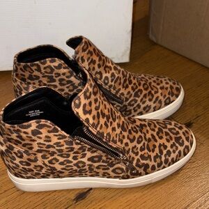 Leopard Print High-Top Sneakers